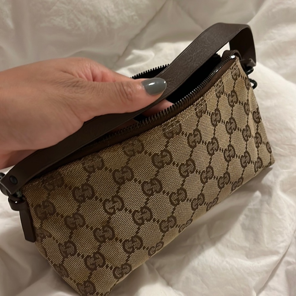 Vintage Gucci small pochette ~year 2000